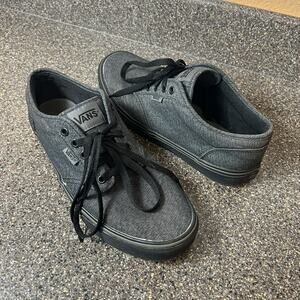 Vans Classic Men's 9.5 Casual Gray Canvas Sneaker Shoes Lace Up Low Top Gum Sole